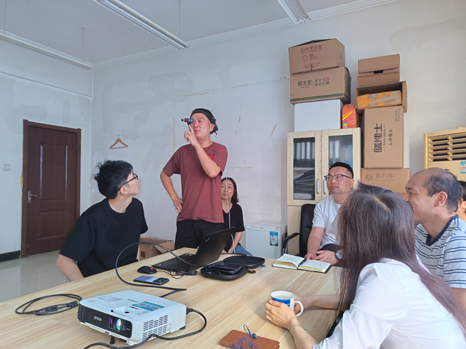 ar smart glasses the revolutionary force for safety and efficiency in mining heavy machinery 3